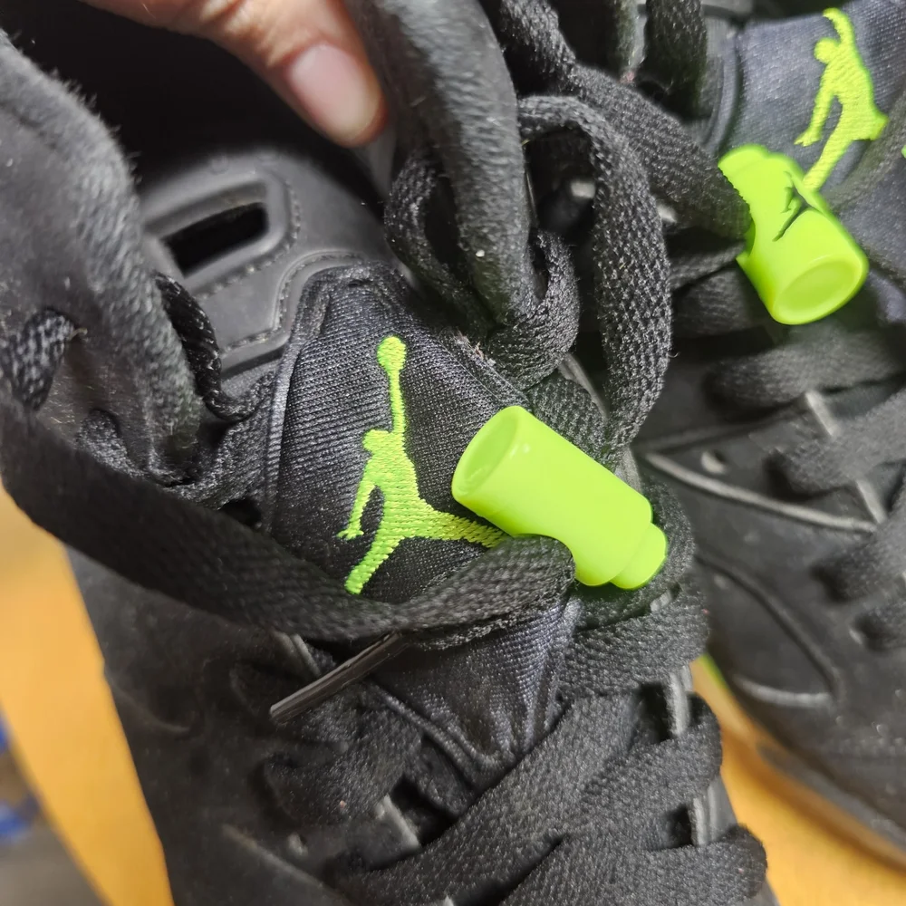 Air Jordan 6 Retro Electric Green‎ Size 5.5 Kids School Basketball Boys Gym